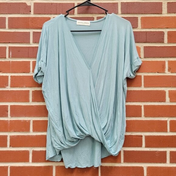 pants store Tops - Loose Fitting Flowy Seafoam Green Top - Size S